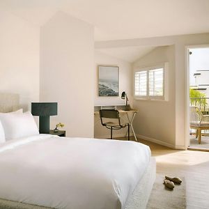 La Ensenada Hotel Laguna Beach, Sonder